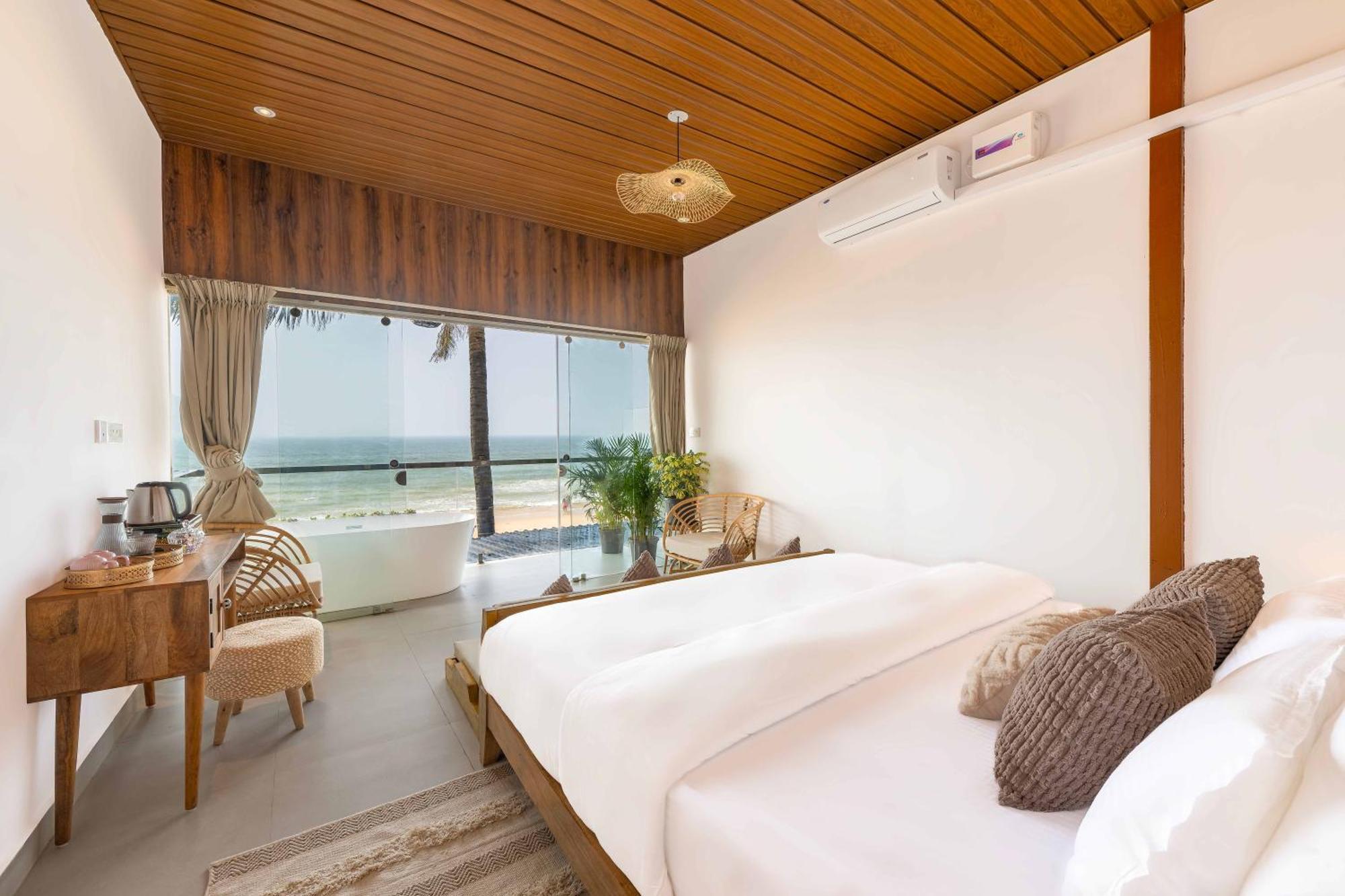 The Rose Goa Beach Resort Agonda Exterior foto