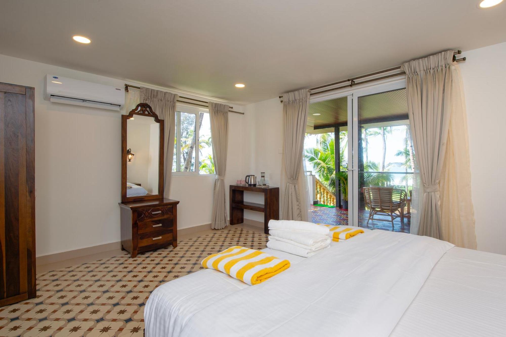 The Rose Goa Beach Resort Agonda Exterior foto