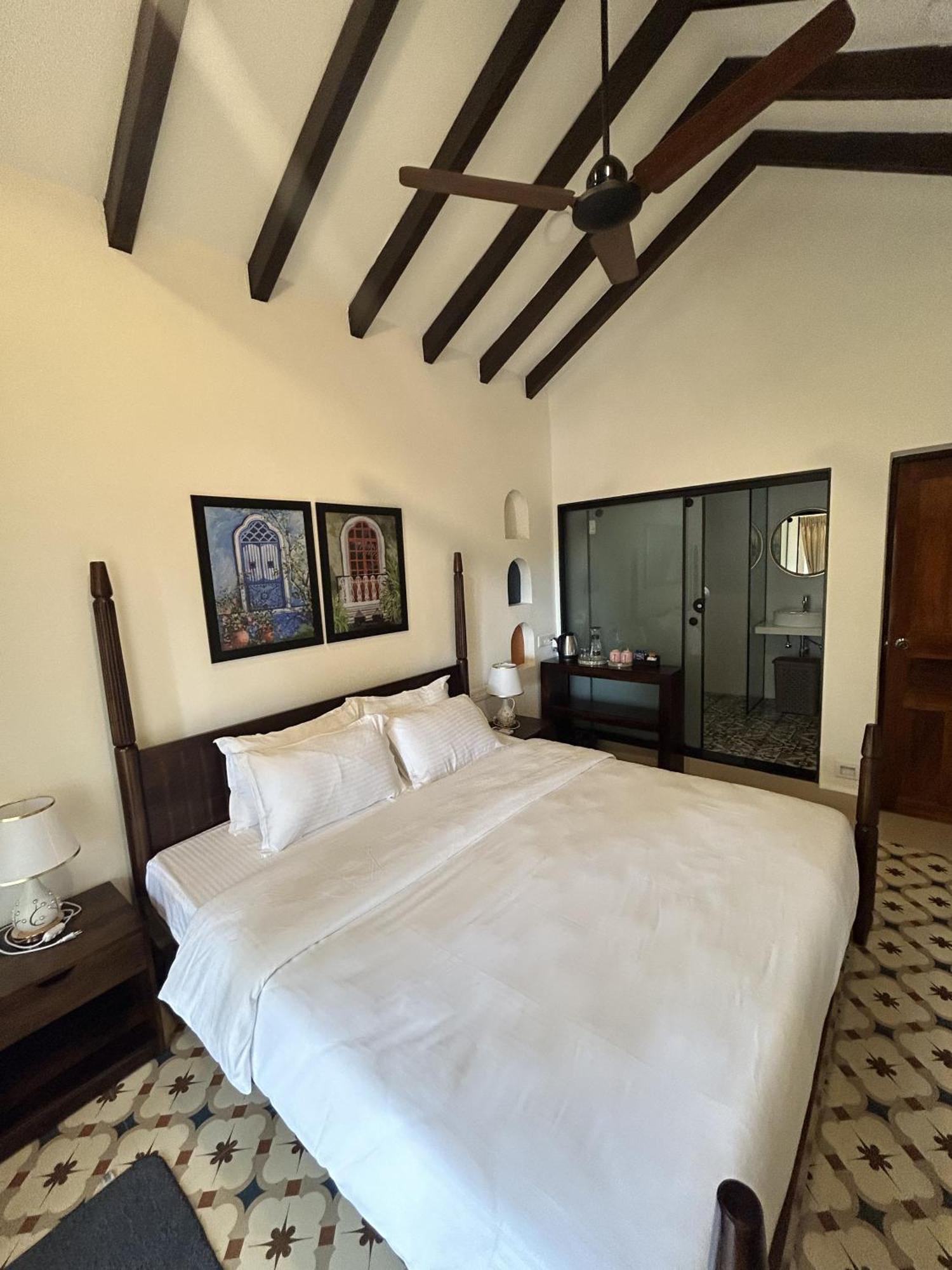 The Rose Goa Beach Resort Agonda Exterior foto