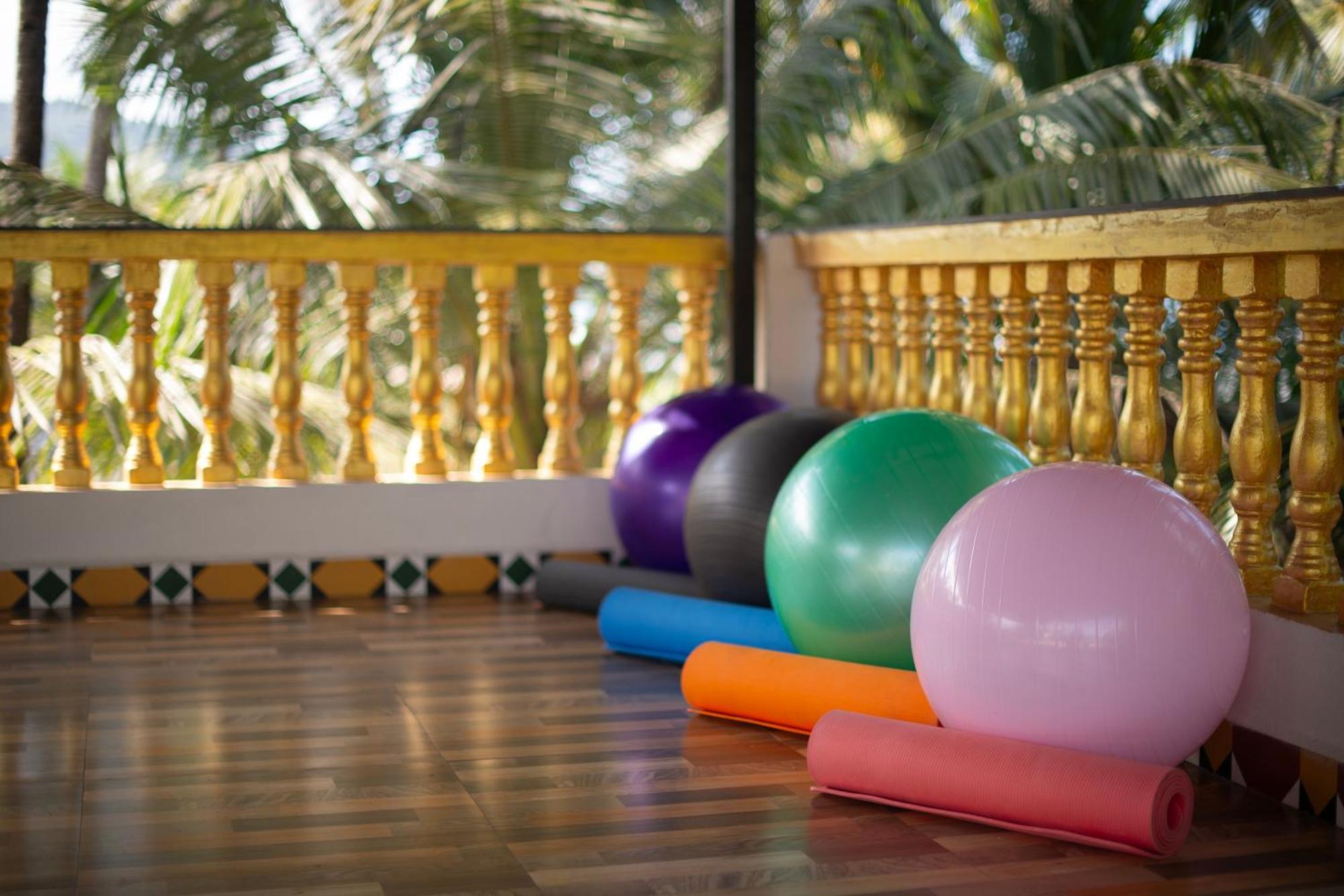 The Rose Goa Beach Resort Agonda Exterior foto