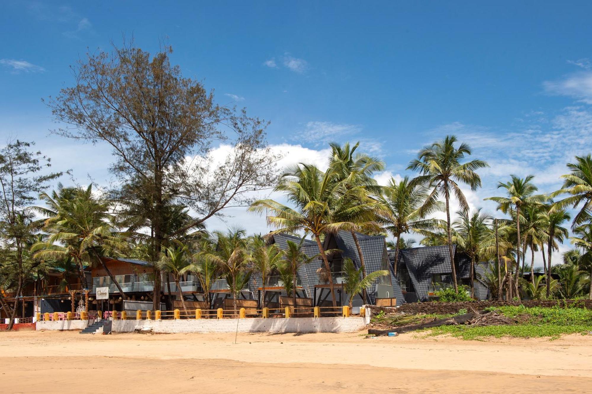 The Rose Goa Beach Resort Agonda Exterior foto