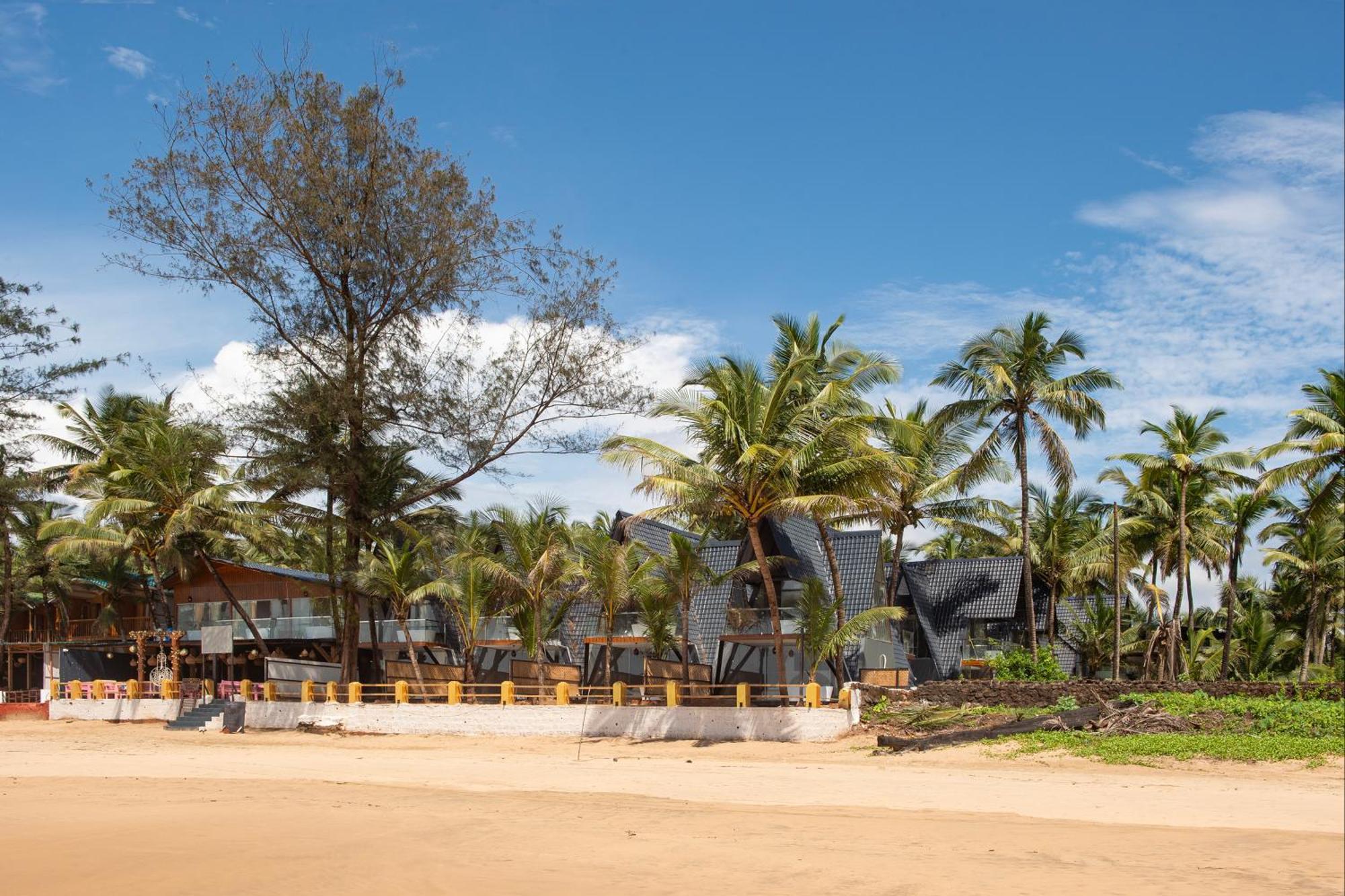 The Rose Goa Beach Resort Agonda Exterior foto