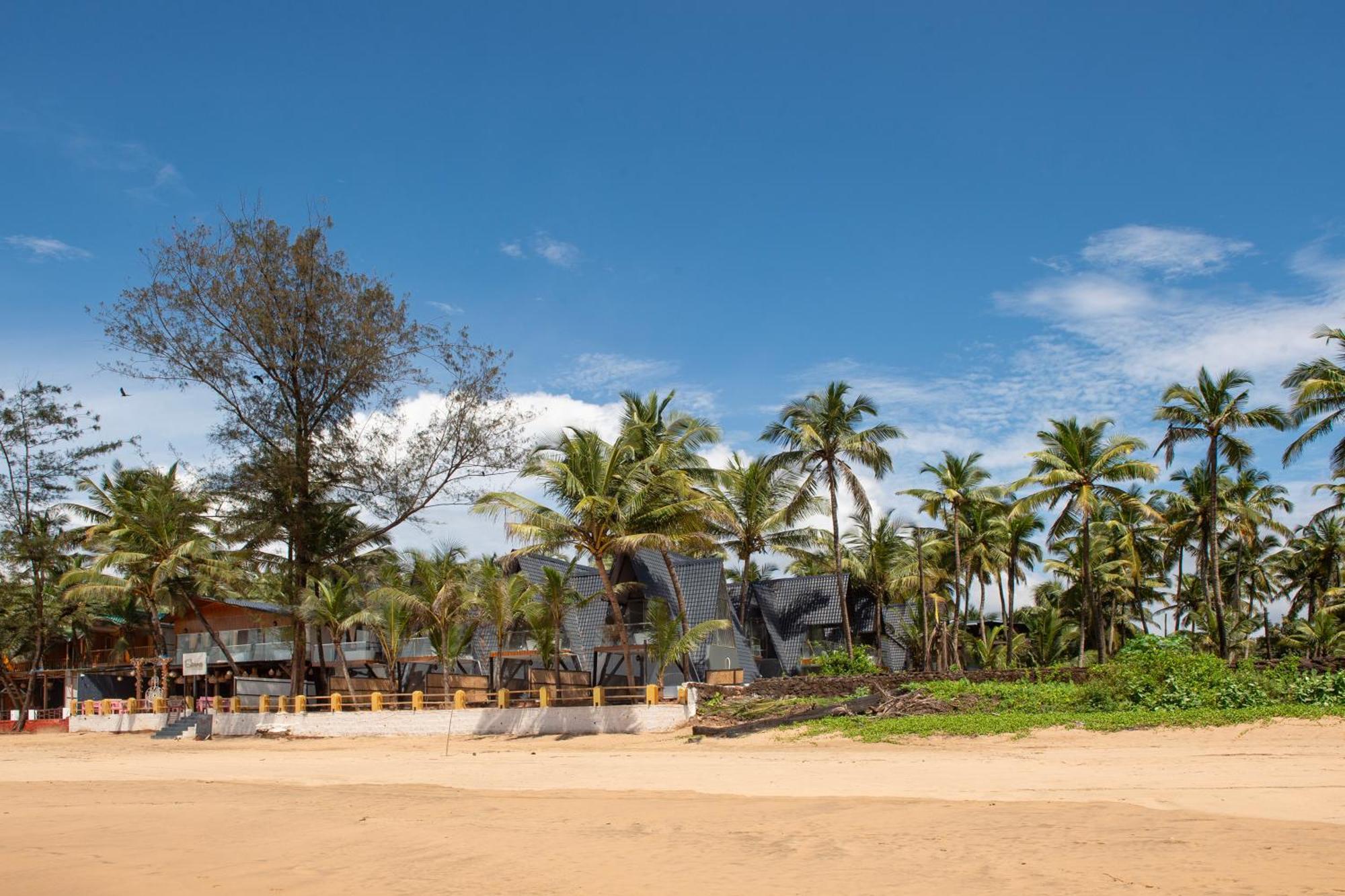 The Rose Goa Beach Resort Agonda Exterior foto