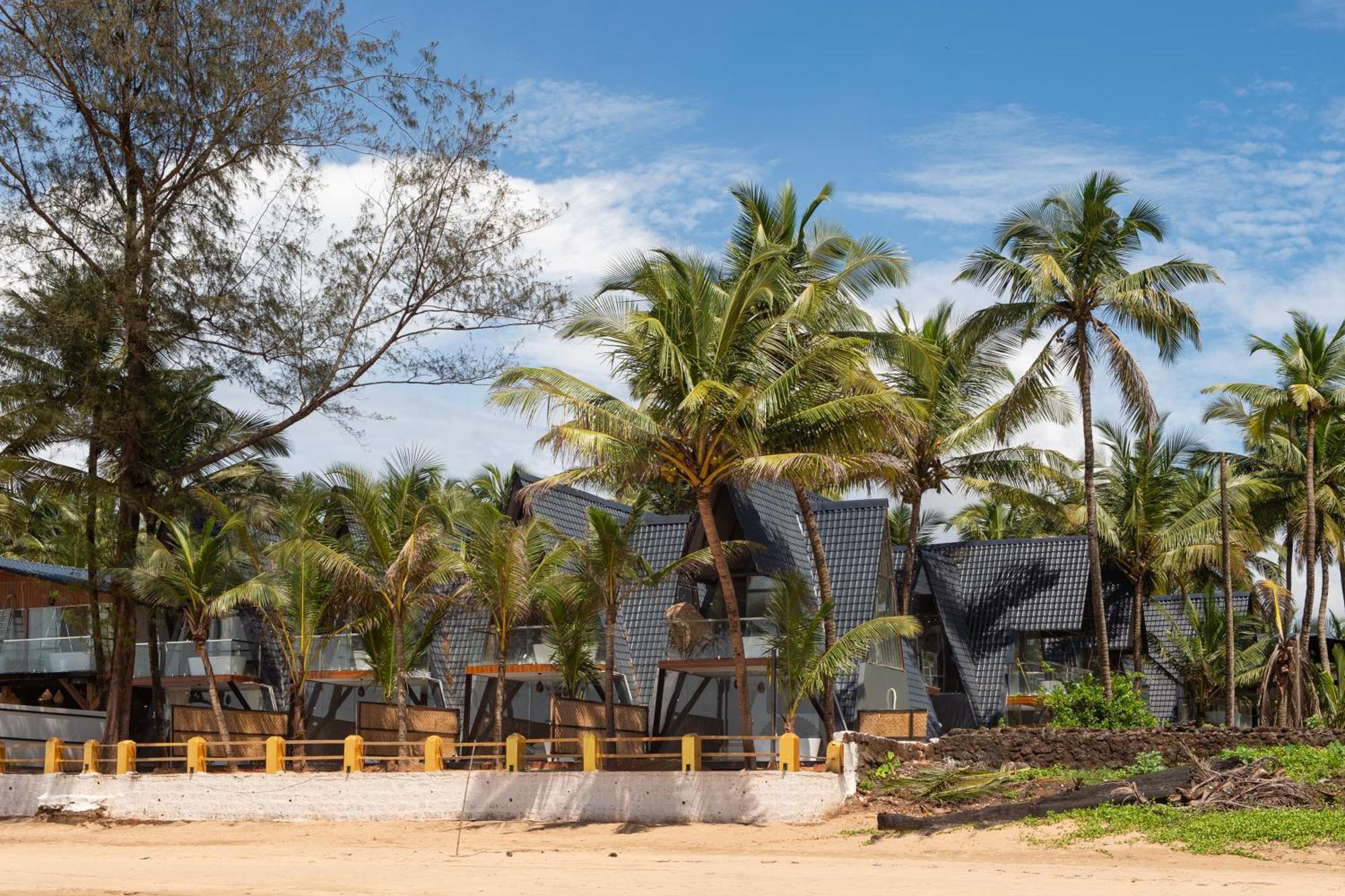 The Rose Goa Beach Resort Agonda Exterior foto